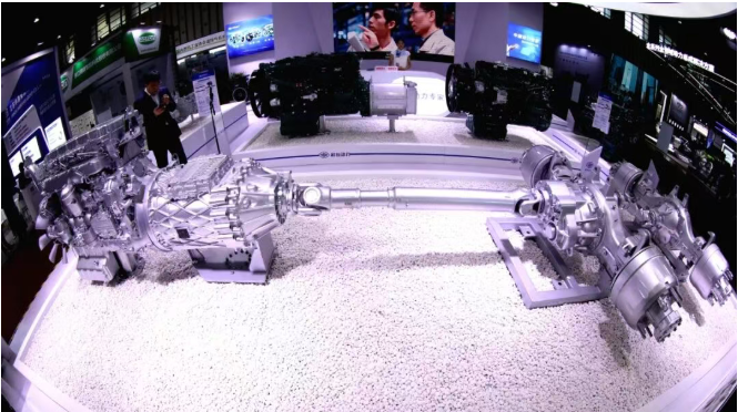 Với công nghệ tiên tiến và lượng khách hàng đông đảo, FAW Jiefang Power đã tạo nên sức hút mạnh mẽ tại triển lãm động cơ đốt trong quốc tế!