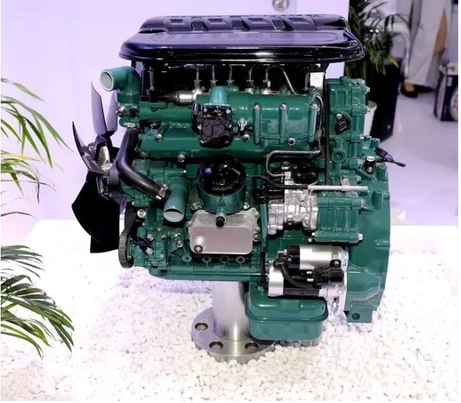 Với công nghệ tiên tiến và lượng khách hàng đông đảo, FAW Jiefang Power đã tạo nên sức hút mạnh mẽ tại triển lãm động cơ đốt trong quốc tế!